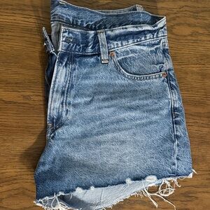 GAP Frayed Hem Jean Shorts in Blue
